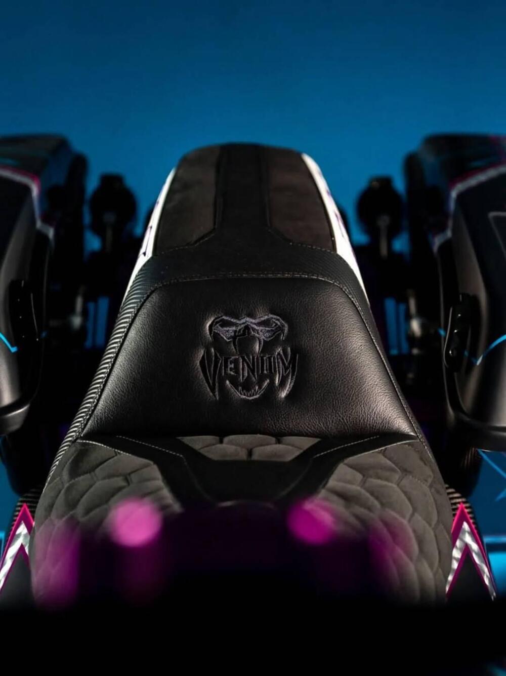 Harley-Davidson 107 Road Glide (2017) - FLTRX (9)