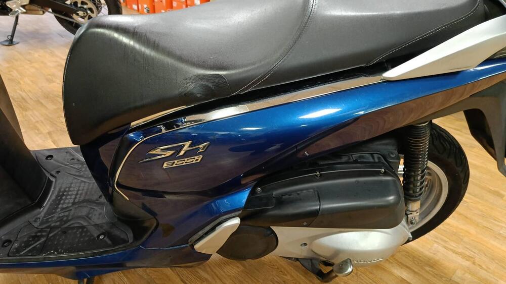 Honda SH 300 i ABS (2016 - 20) (6)
