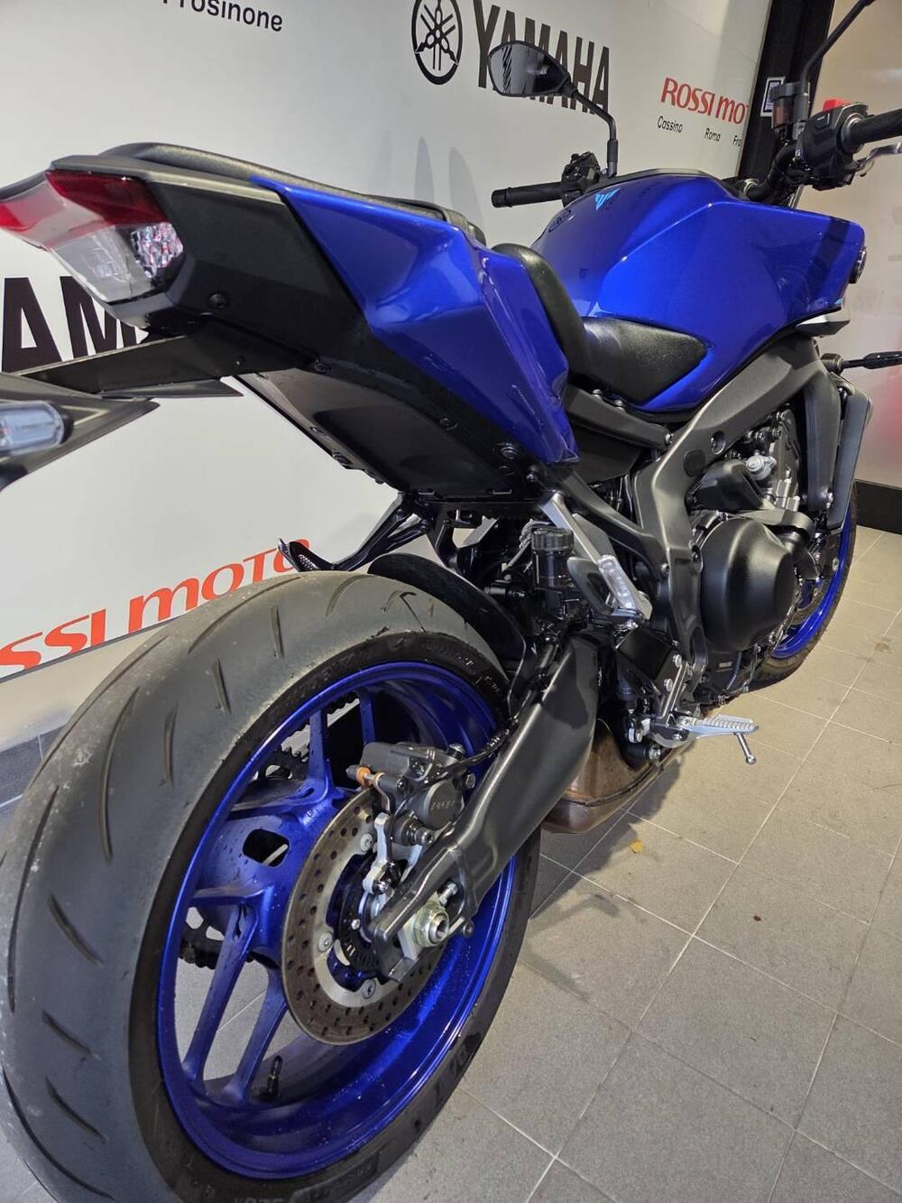 Yamaha MT-09 Y-AMT (2024 - 26) (2)