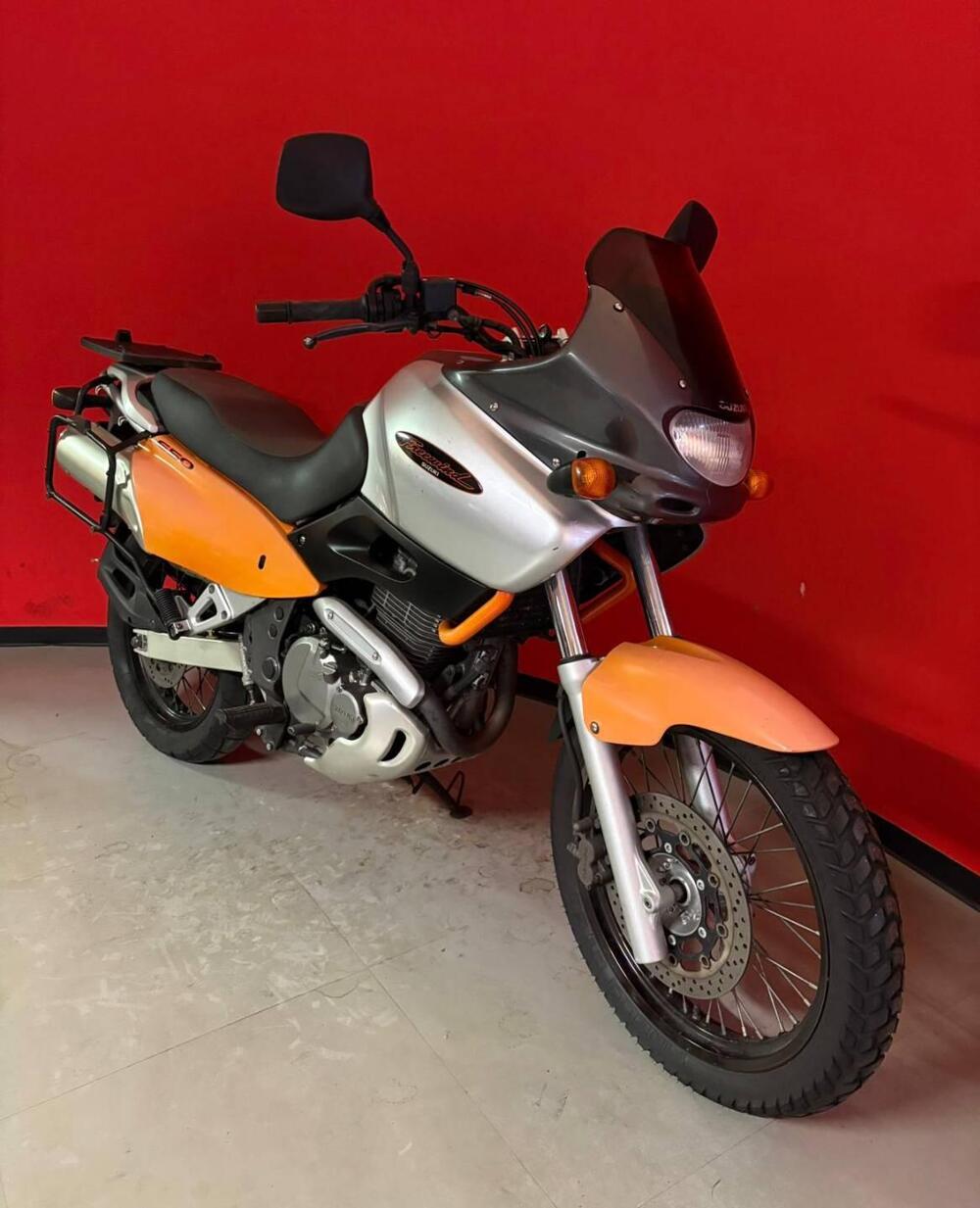 Suzuki XF 650 Freewind (1997 - 03) (2)