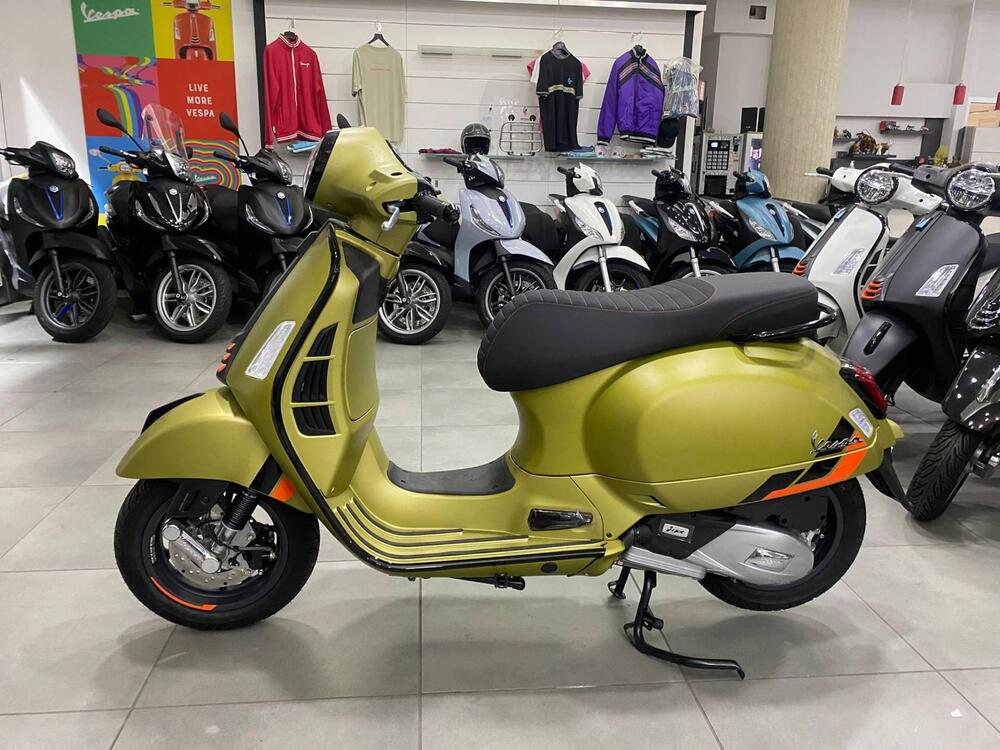 Vespa GTS 125 Super Sport (2025 - 26) (2)