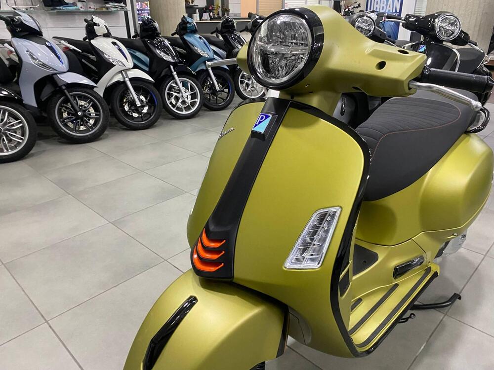 Vespa GTS 125 Super Sport (2025 - 26) (4)