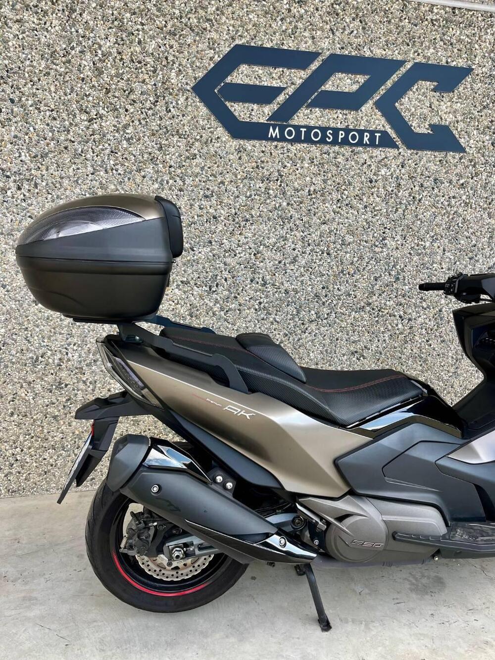 Kymco AK 550 Premium (2023 - 25) (5)