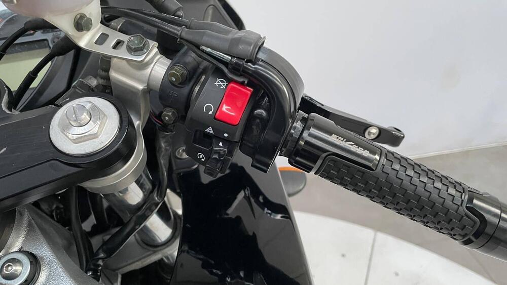 Suzuki SV 650 S (2003 - 06) (11)