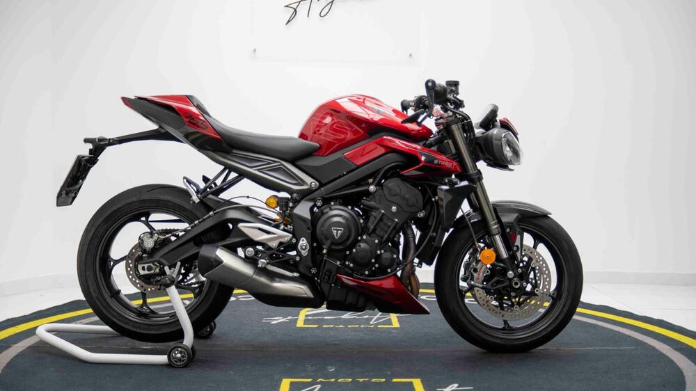 Triumph Street Triple RS (2020 - 22) (2)
