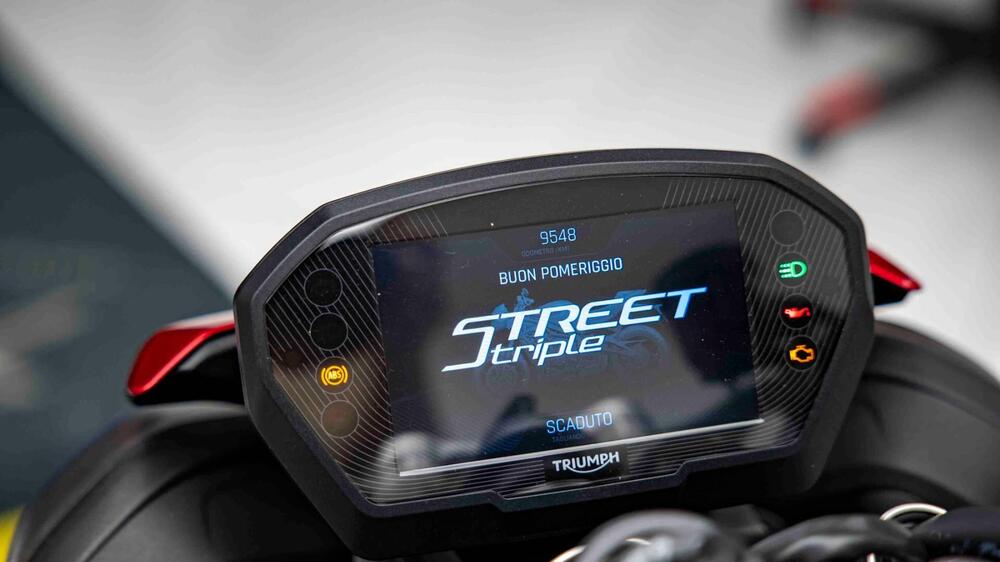 Triumph Street Triple RS (2020 - 22) (20)