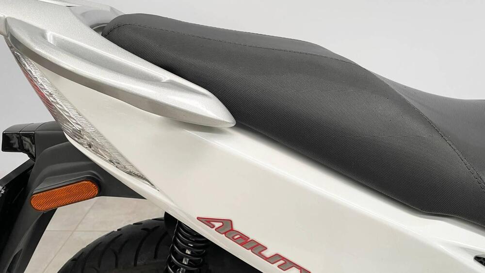 Kymco Agility 200i R16 (2008 - 16) (13)