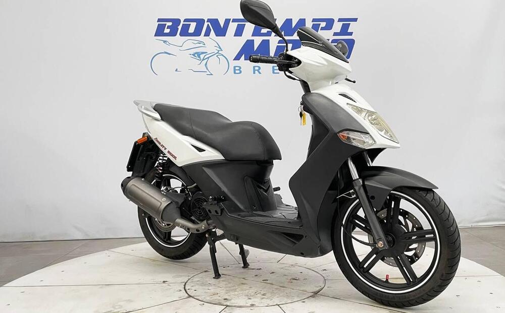 Kymco Agility 200i R16 (2008 - 16) (15)