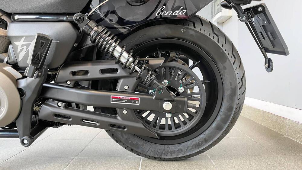 Benda Motorcycles Chinchilla 500 V2 (2025 - 26) (5)