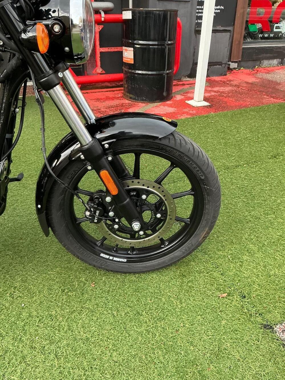 Royal Enfield Meteor 350 (2021 - 26) (7)