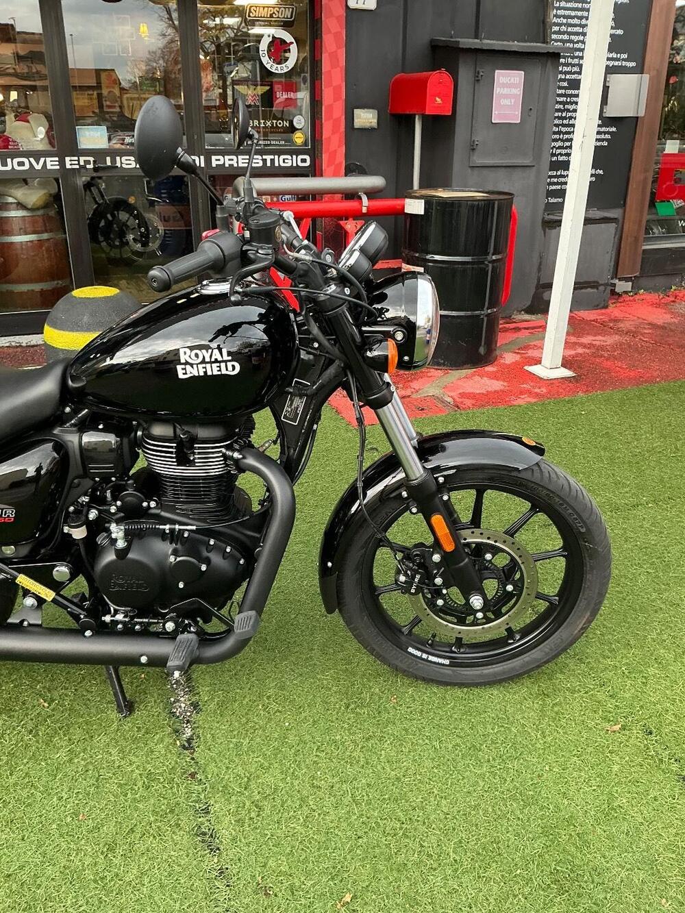 Royal Enfield Meteor 350 (2021 - 26) (8)