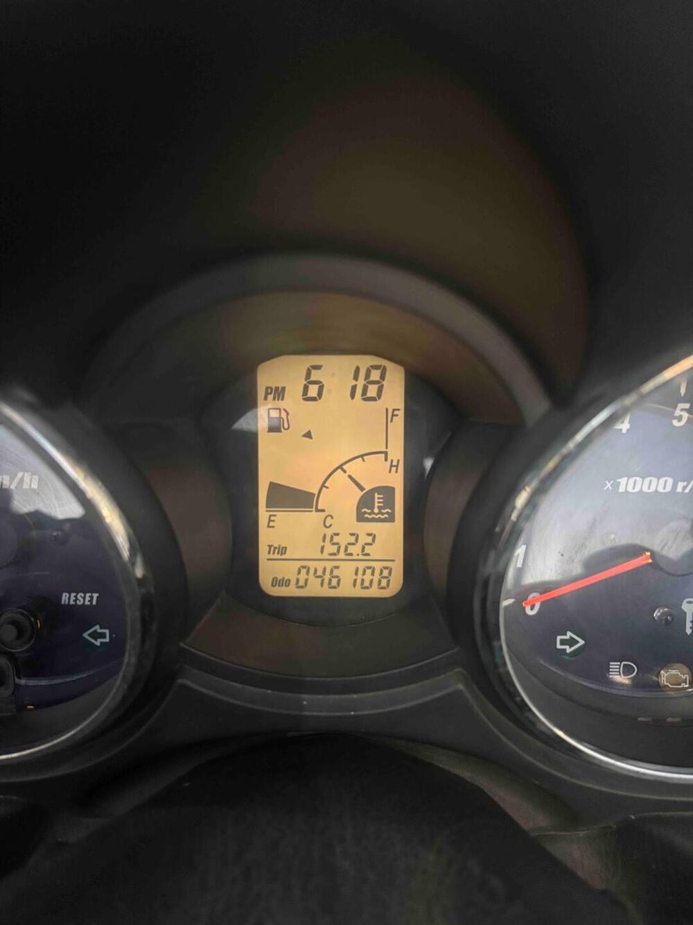 Yamaha Majesty 400 (2004 - 08) (5)