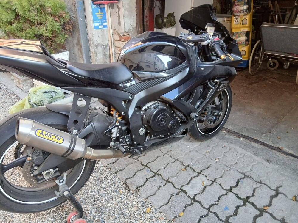 Suzuki GSX R 750 (2008 - 10) (9)