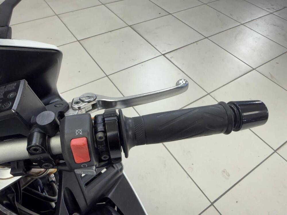 Yamaha FZ1 Fazer (2006 - 16) (11)