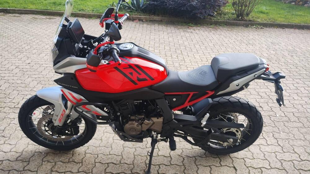 QJ Motor SRT 600 SX (2024 - 26) (4)