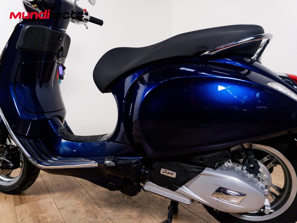 Vespa Primavera 125 Batik (2024 - 26) (10)