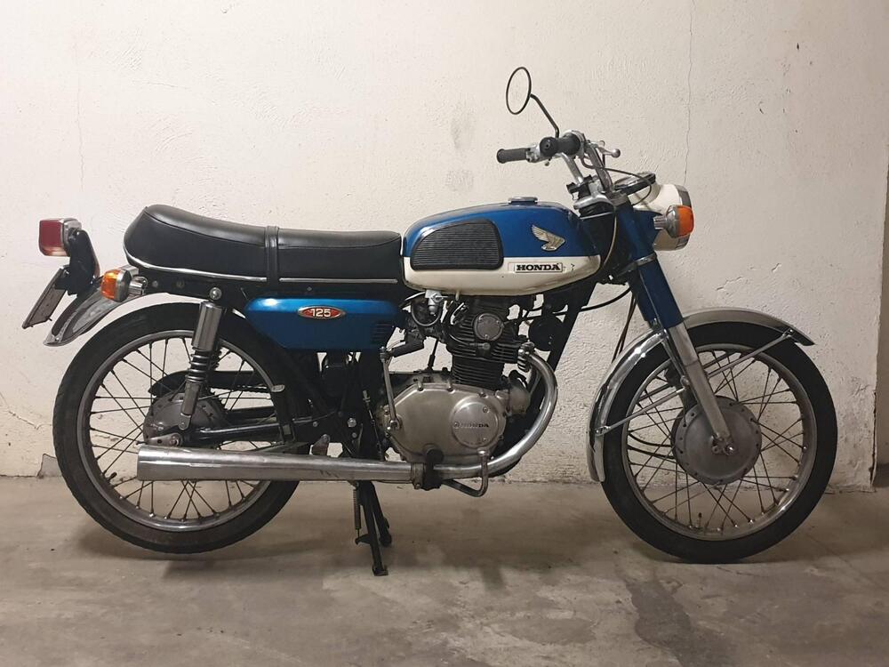 Honda 125 CB  (3)