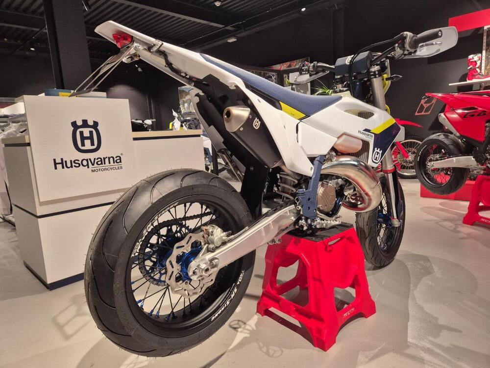 Husqvarna TE 125 (2025) (5)