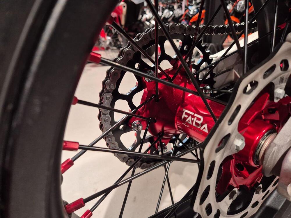 GASGAS EC 125 (2025) (7)