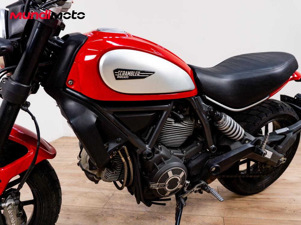 Ducati Scrambler 800 Icon Dark (2020) (9)