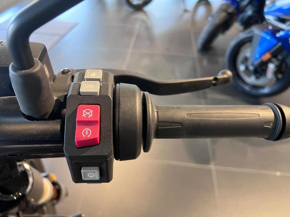 Bmw CE 02 AM (2024 - 26) (9)