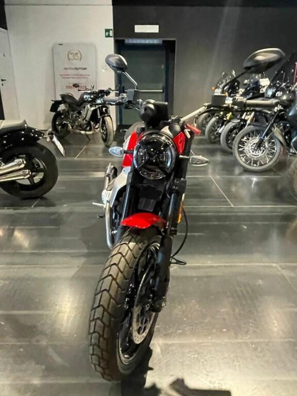 Ducati Scrambler 800 Icon (2023 - 24) (10)