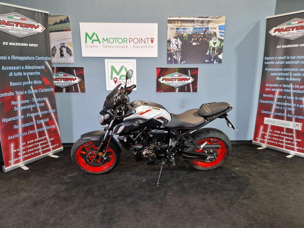 Yamaha MT-07 (2018 - 20) (2)