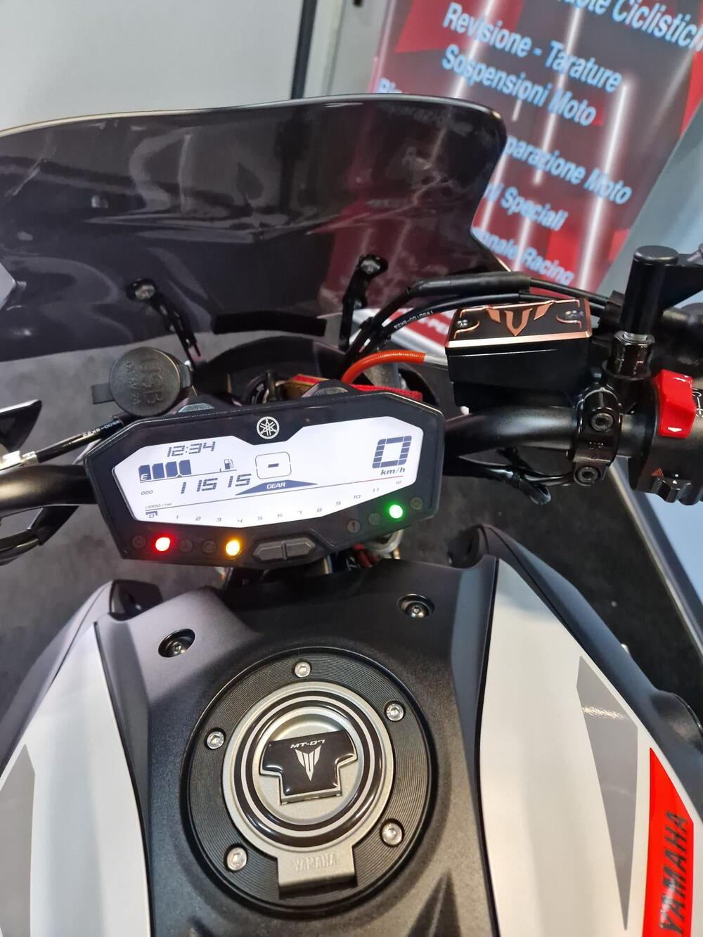Yamaha MT-07 (2018 - 20) (4)