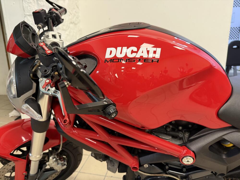 Ducati Monster 696 (2008 - 13) (4)