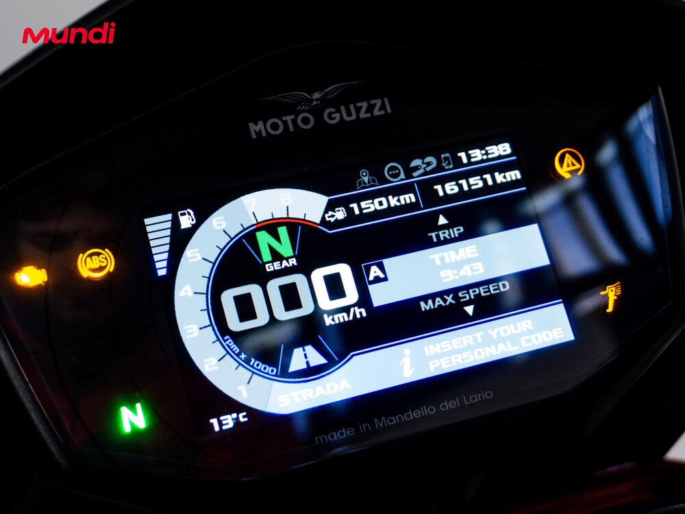 Moto Guzzi V85 TT Evocative Graphics (2021 - 23) (12)