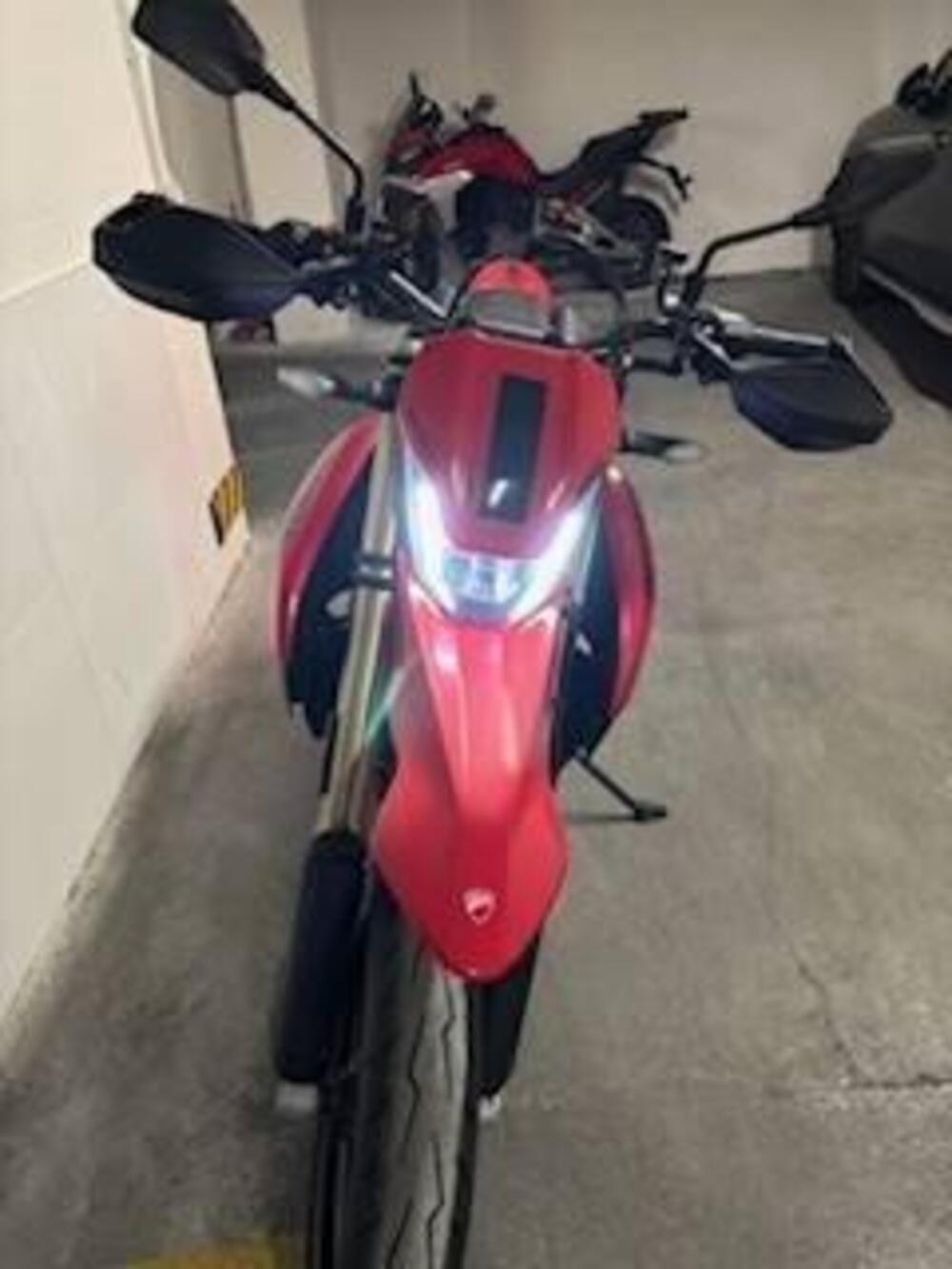 Ducati Hypermotard 698 Mono (2024 - 26) (3)