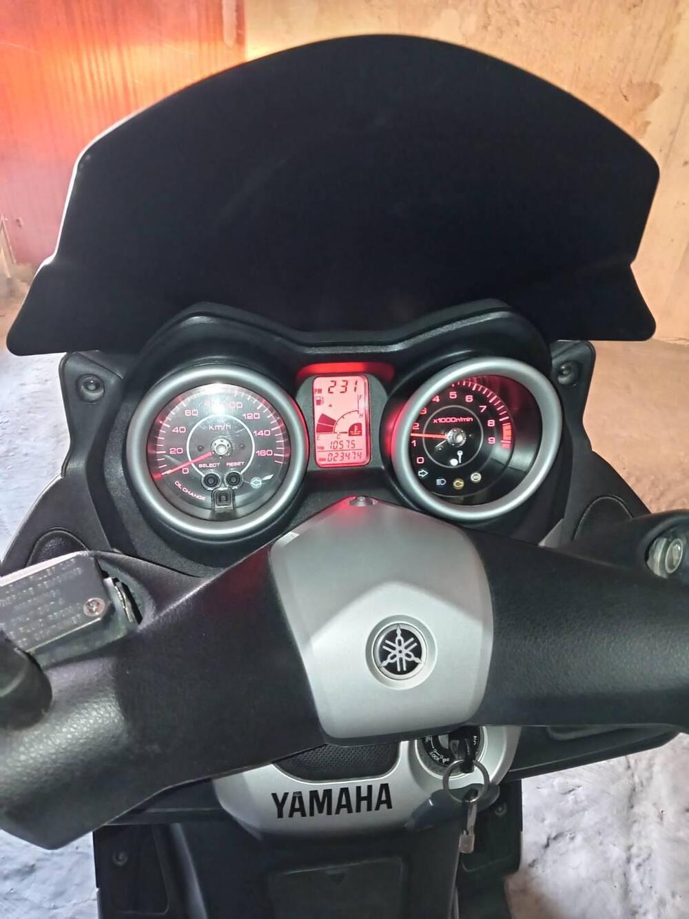 Yamaha X-Max 250 ABS (2011 - 13) (7)