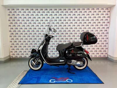 Vespa GTV 300 Via Montenapoleone ABS (2010 - 16) usata