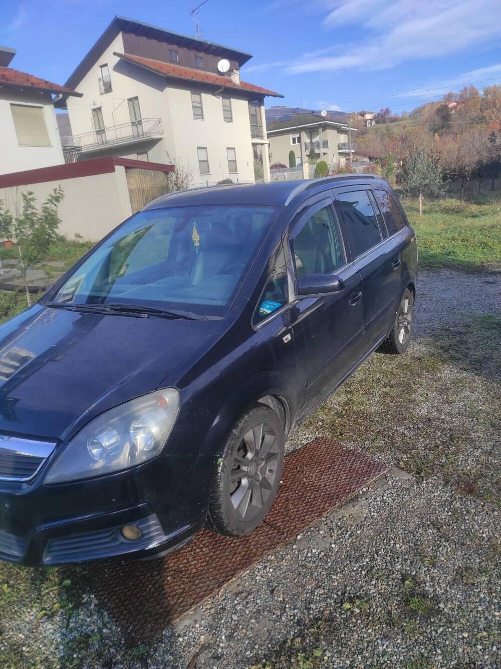 Opel Zafira usata a Torino (2)