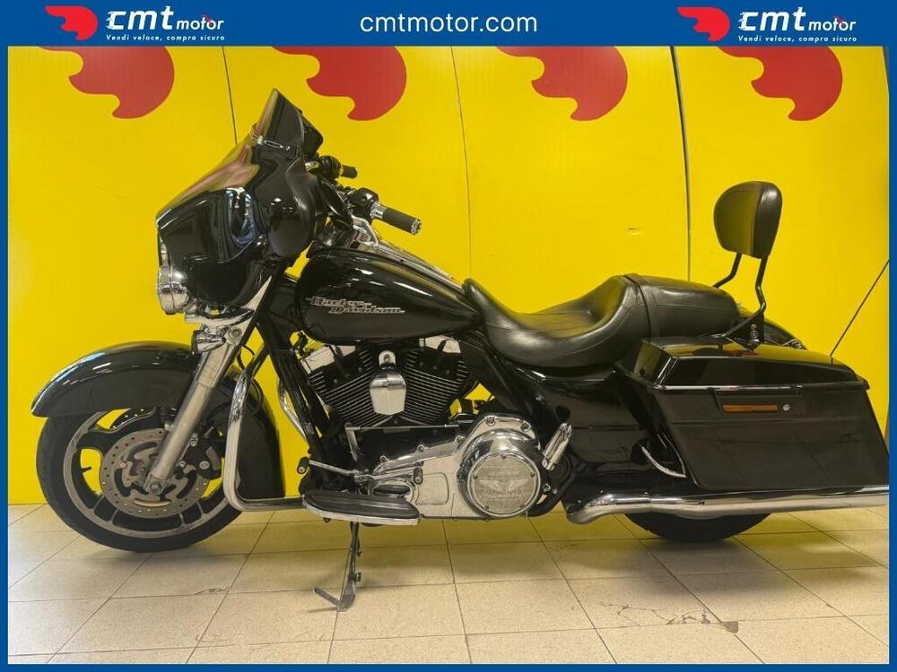 Harley-Davidson 1690 Street Glide (2011 - 13) - FLHX (3)