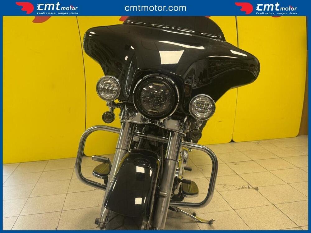 Harley-Davidson 1690 Street Glide (2011 - 13) - FLHX (6)