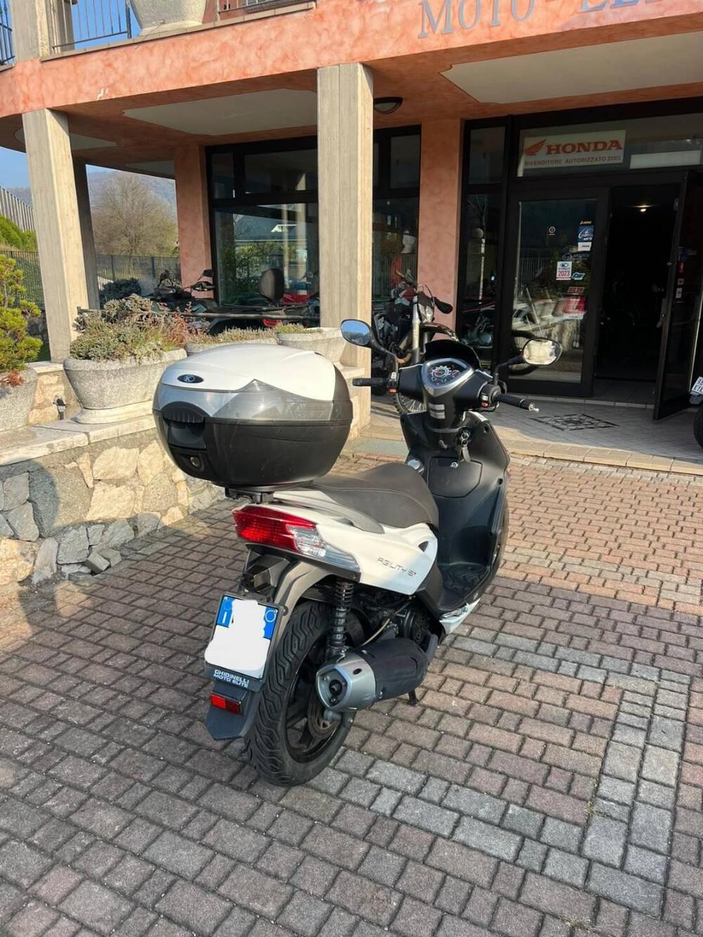 Kymco Agility 200i R16 + (2014 - 17) (4)