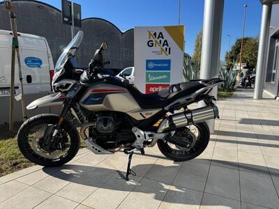 Moto Guzzi V85 TT Travel (2024 - 25) usata