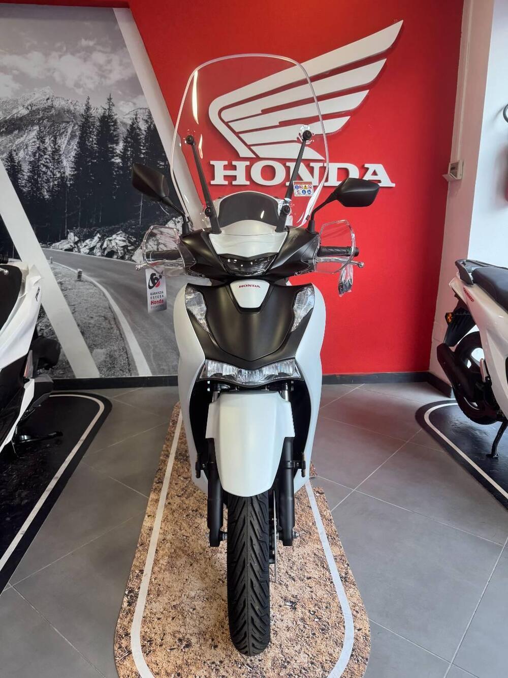 Honda SH 150i Sport (2024 - 25) (3)