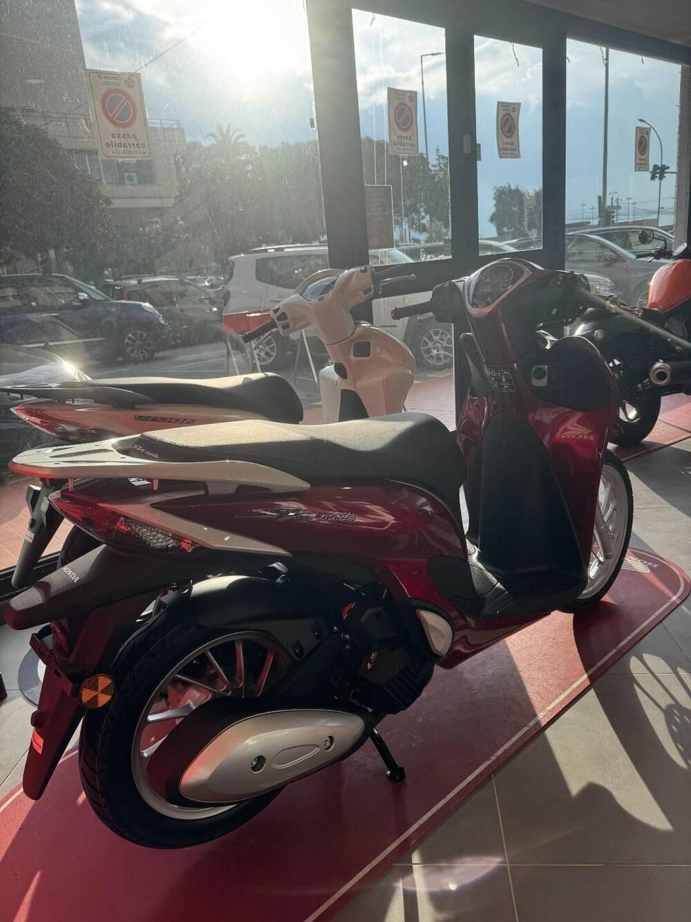 Honda SH 125 Mode (2024 - 26) (3)