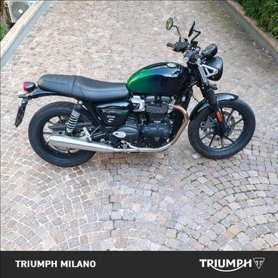 Triumph Speed Twin 900 Stealth Edition (2024) usata
