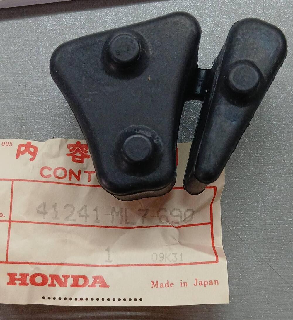 41241ML7690 Parastrappi VF 750 Honda