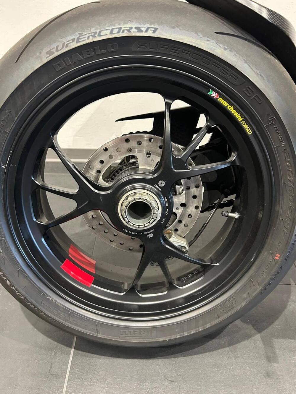 Ducati Panigale V4 R (2023 - 24) (9)