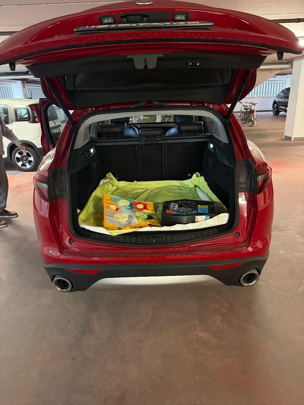 Alfa Romeo Stelvio usata a Imperia (6)