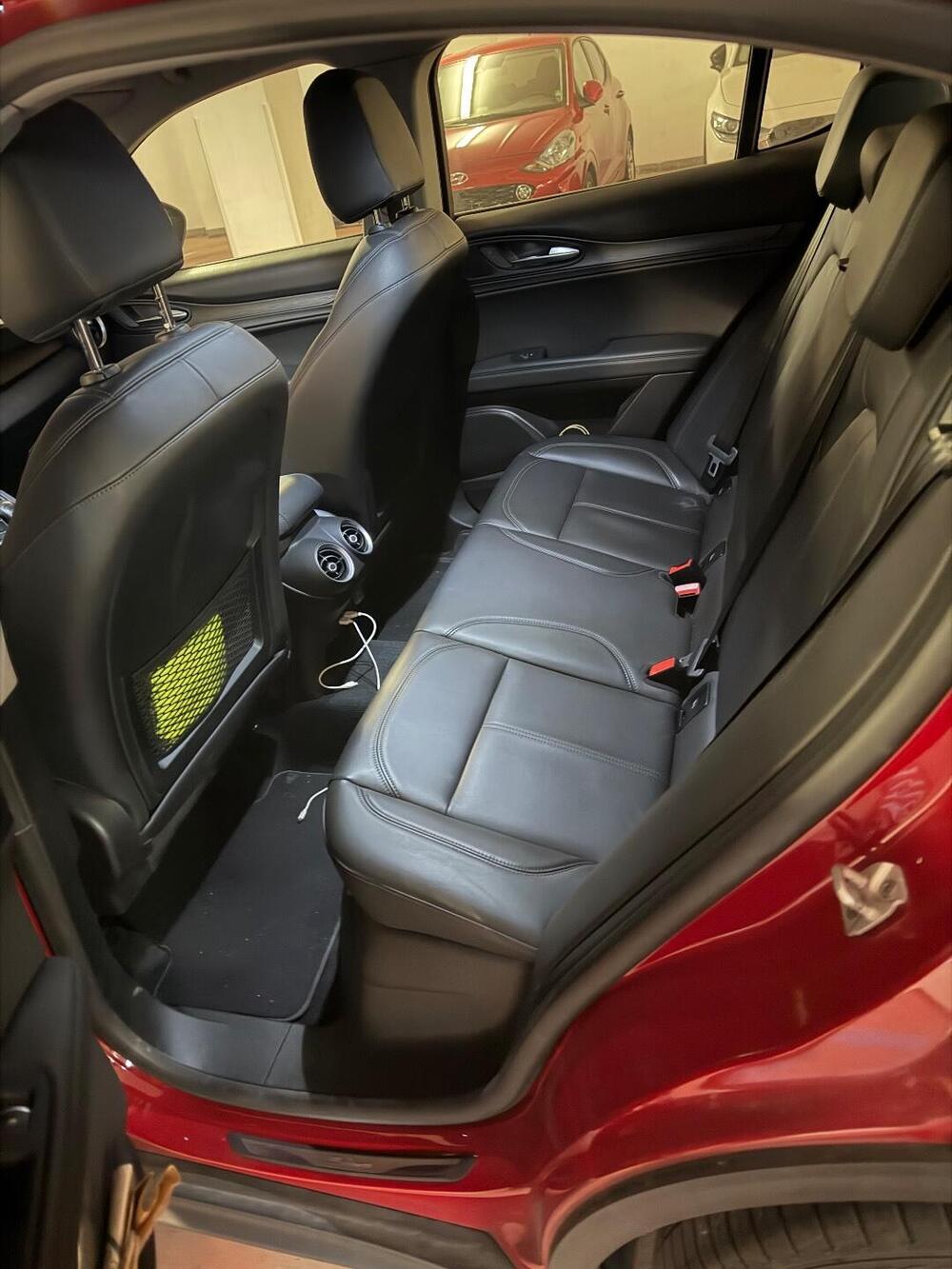 Alfa Romeo Stelvio usata a Imperia (7)