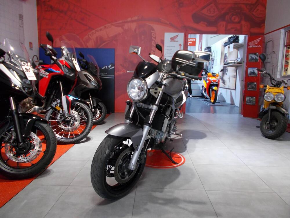 Suzuki SV 650 (2006 - 11) (5)