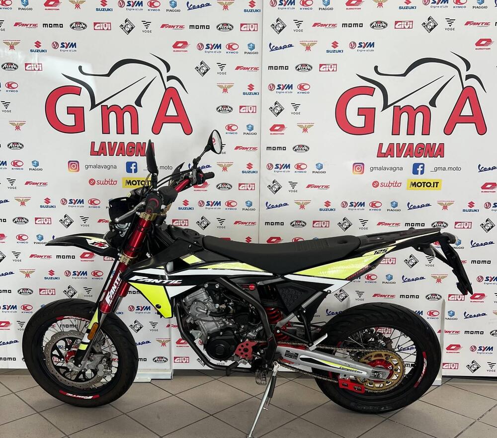 Fantic Motor XMF 125 Motard Competition 4T (2023 - 24) (2)