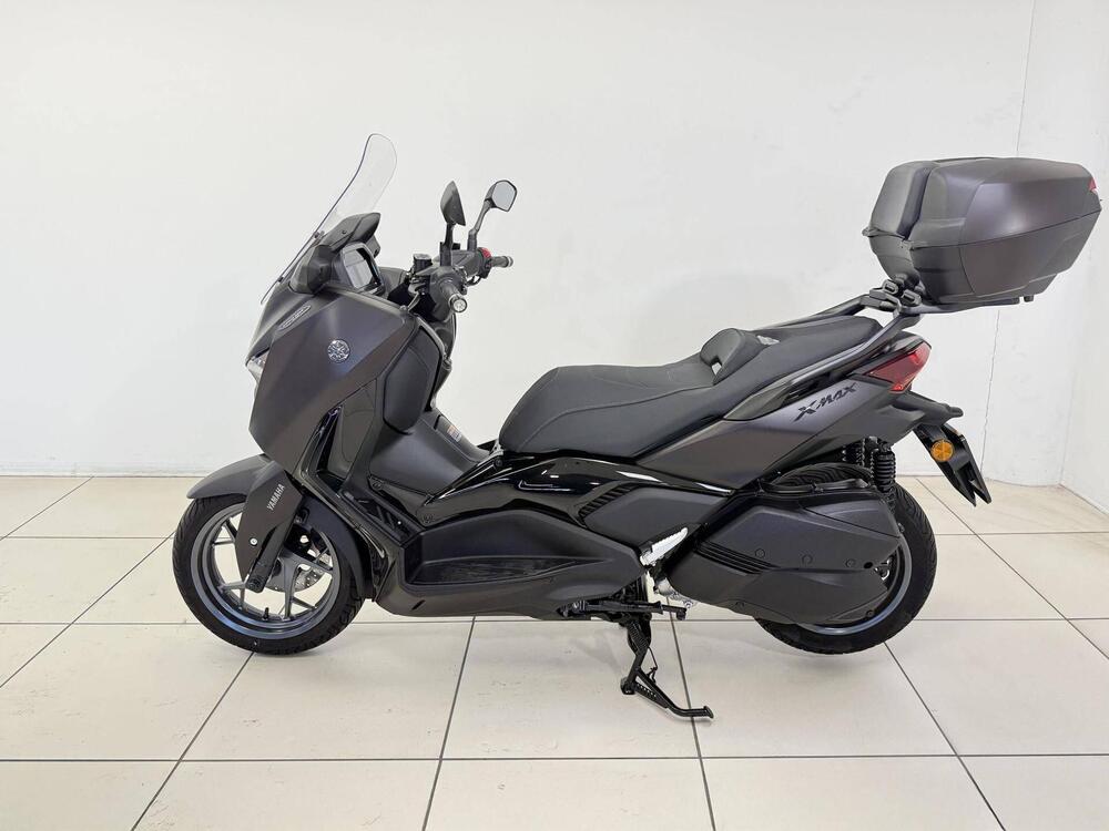 Yamaha X-Max 300 Tech Max (2025 - 26) (5)