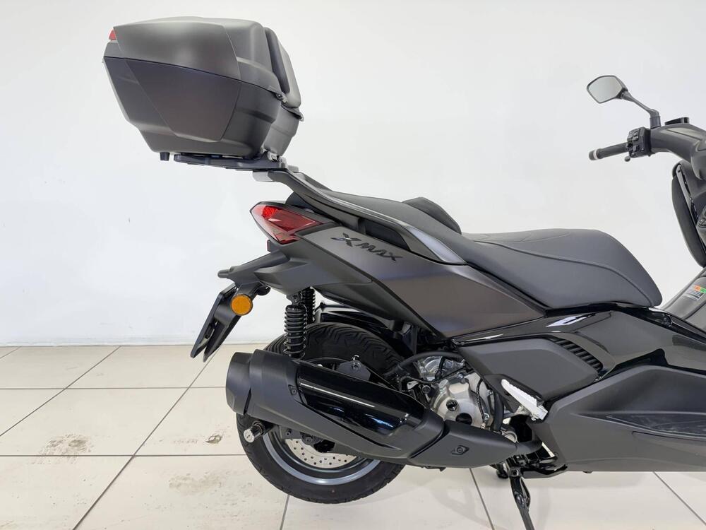 Yamaha X-Max 300 Tech Max (2025 - 26) (11)