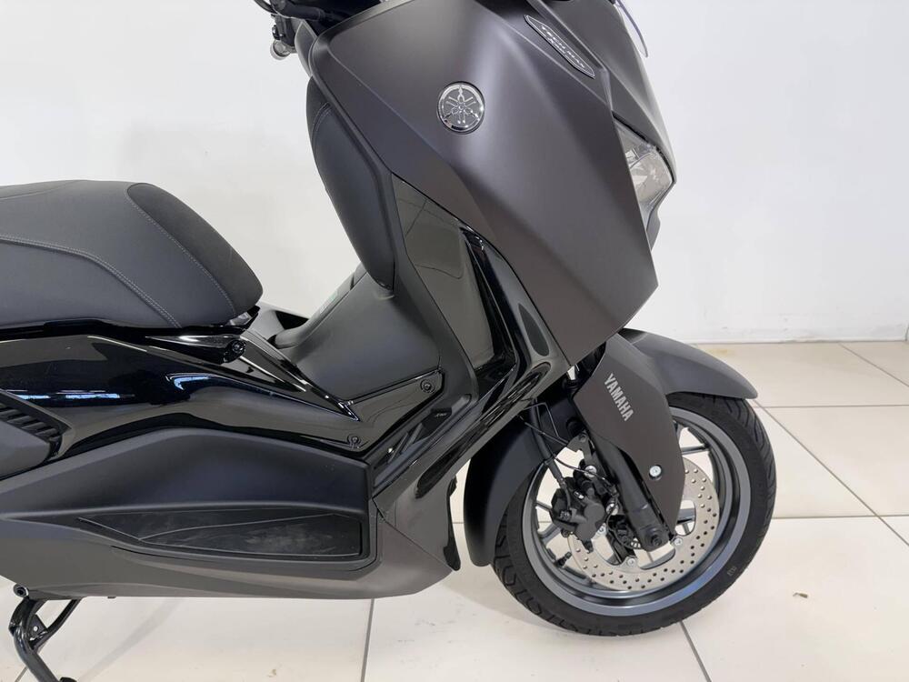 Yamaha X-Max 300 Tech Max (2025 - 26) (12)